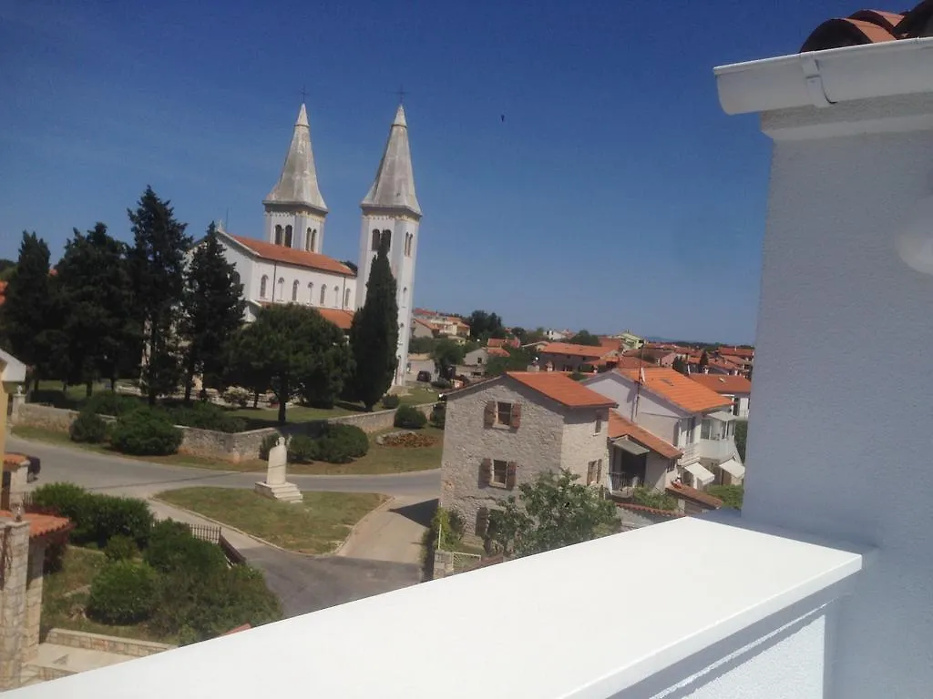 Medulin Labirint King Apartment 0*,  Croatia